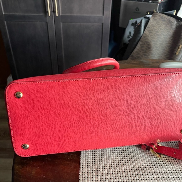 Salmon, pink, Michael Kors bag - Picture 6 of 6